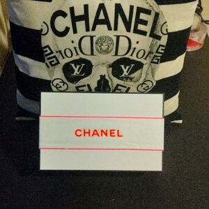 Chanel Limited Edition Gift 🎁 With Ribbon 🎀..New!
